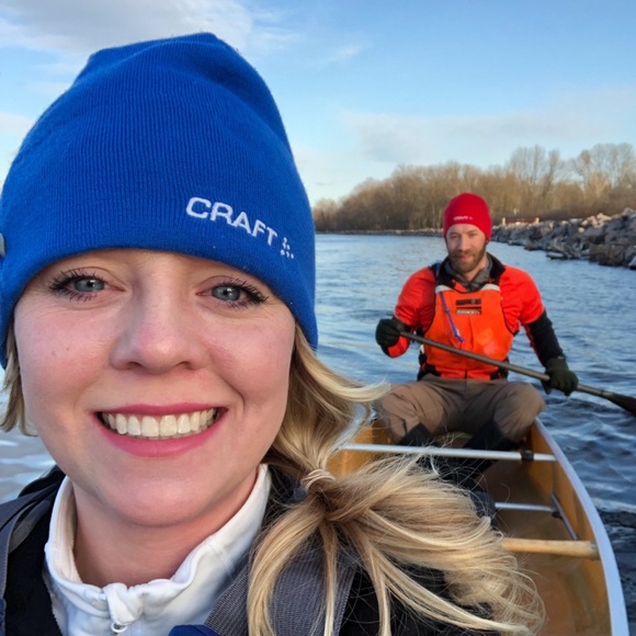 Meet your Posher, Jessica - Picture 1 of 2